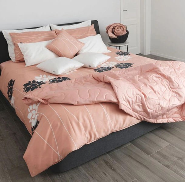 posteljnina Odeja Anikka puder roza