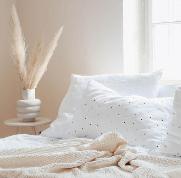 bombažna posteljnina črne pikice - ooh noo - maremico.si